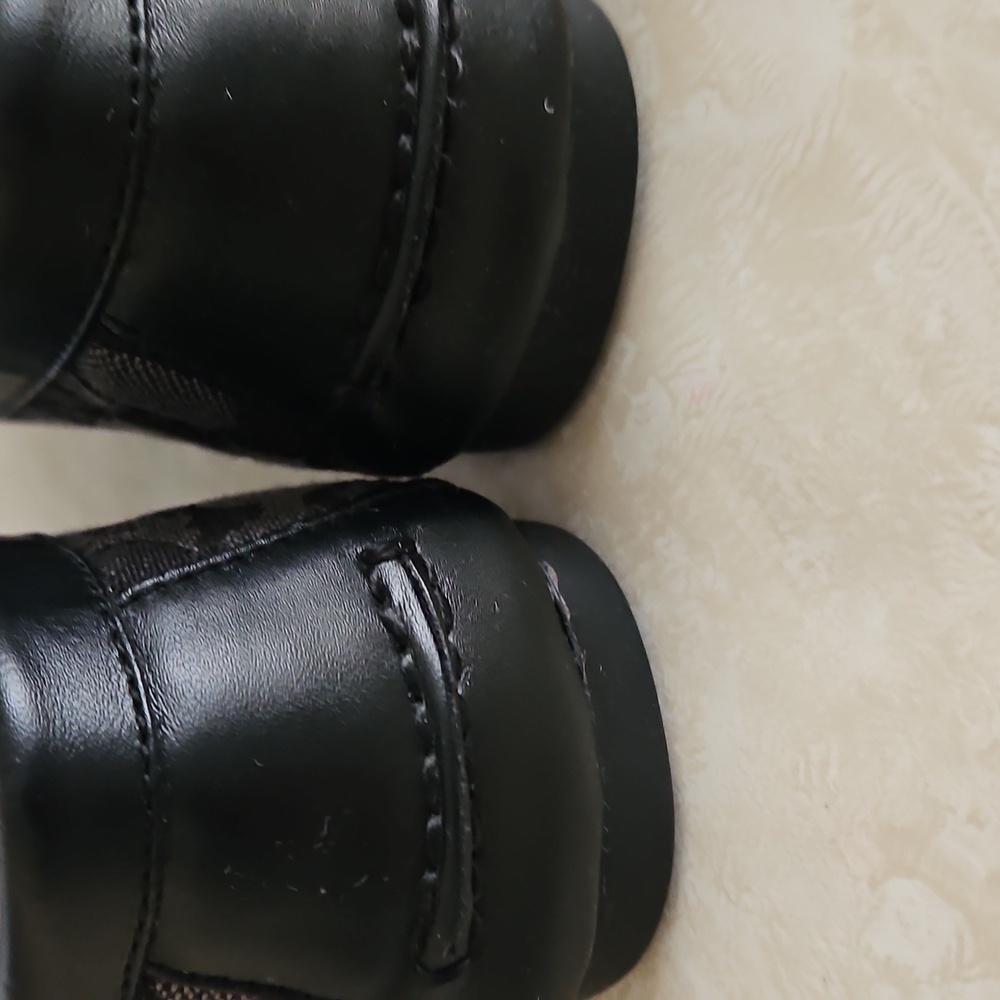 Coach "Olive" Signature Monogram Loafers. Size 8B. - Picture 9 of 12